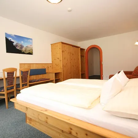 Hotell Cafe' Hermann 3*