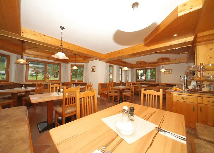 赫尔曼咖啡厅酒店 斯拉德明